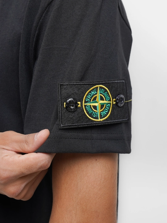Stone erkaklar uchun Stone Island, qisqa yengli, kashta tikilgan, futbolka