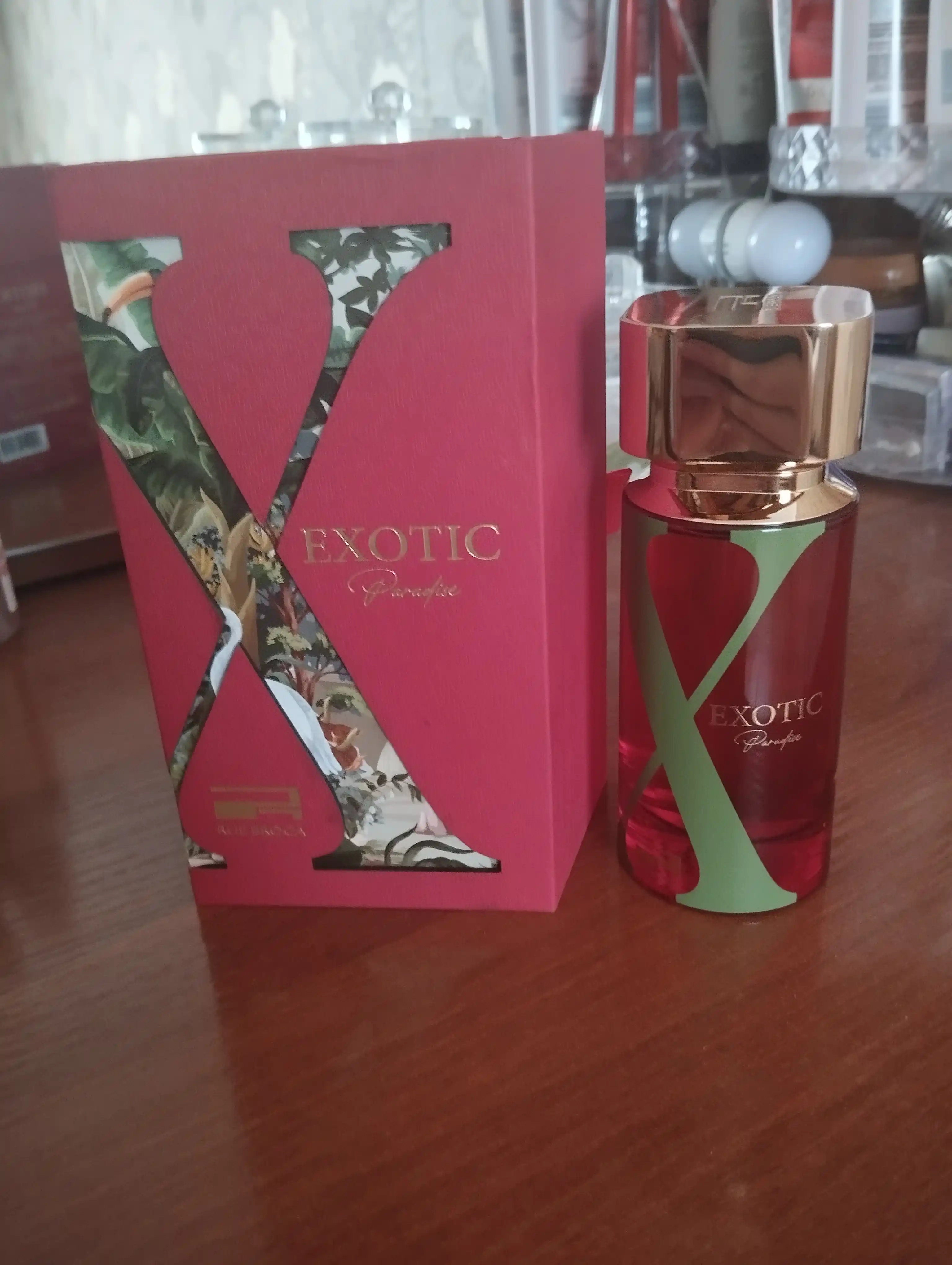 Parfyumlangan suvi ayollar uchun  EXOTIC PARADISE, 100 ml