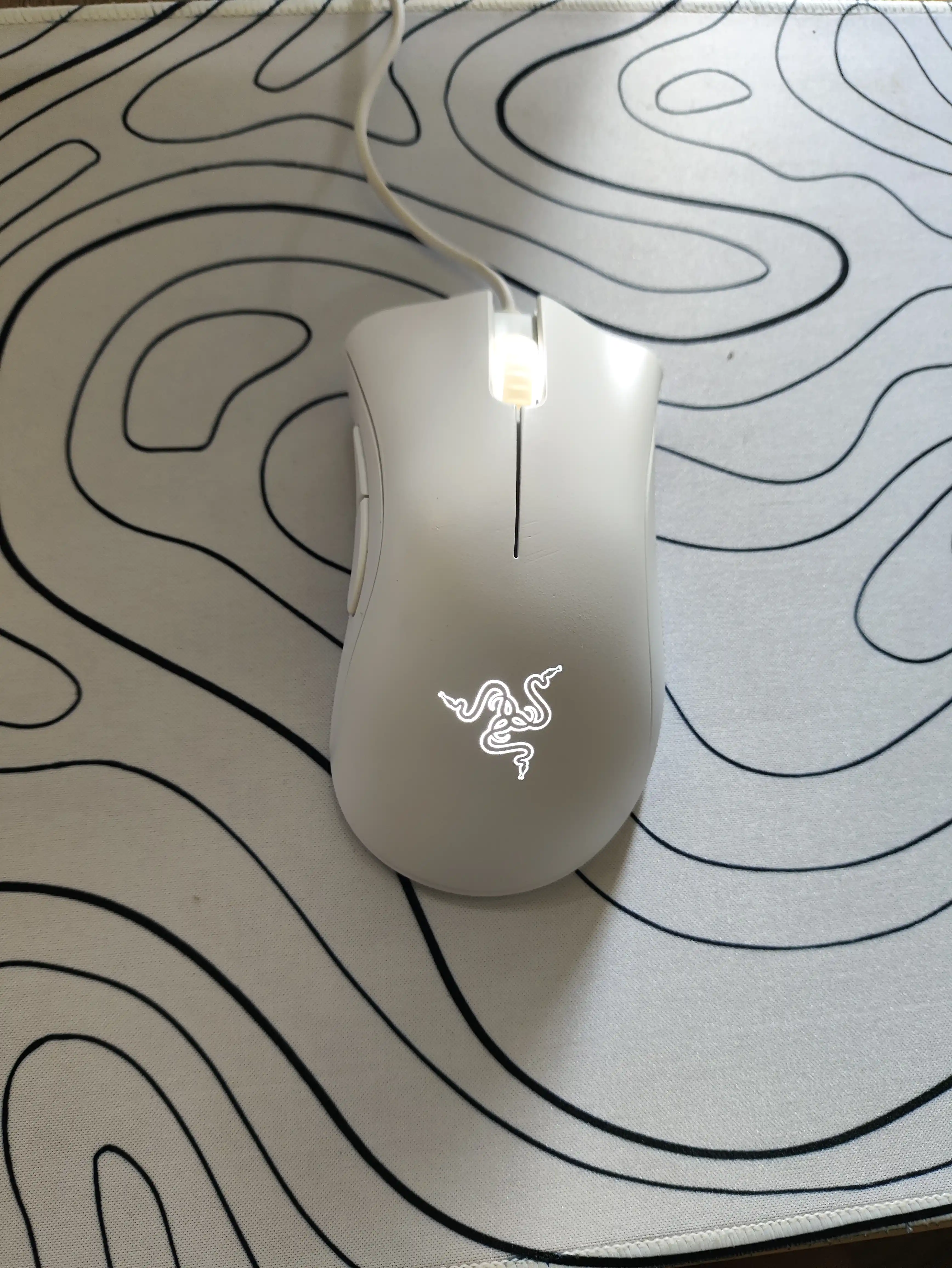 Игровая мышка Razer Deathadder Essential