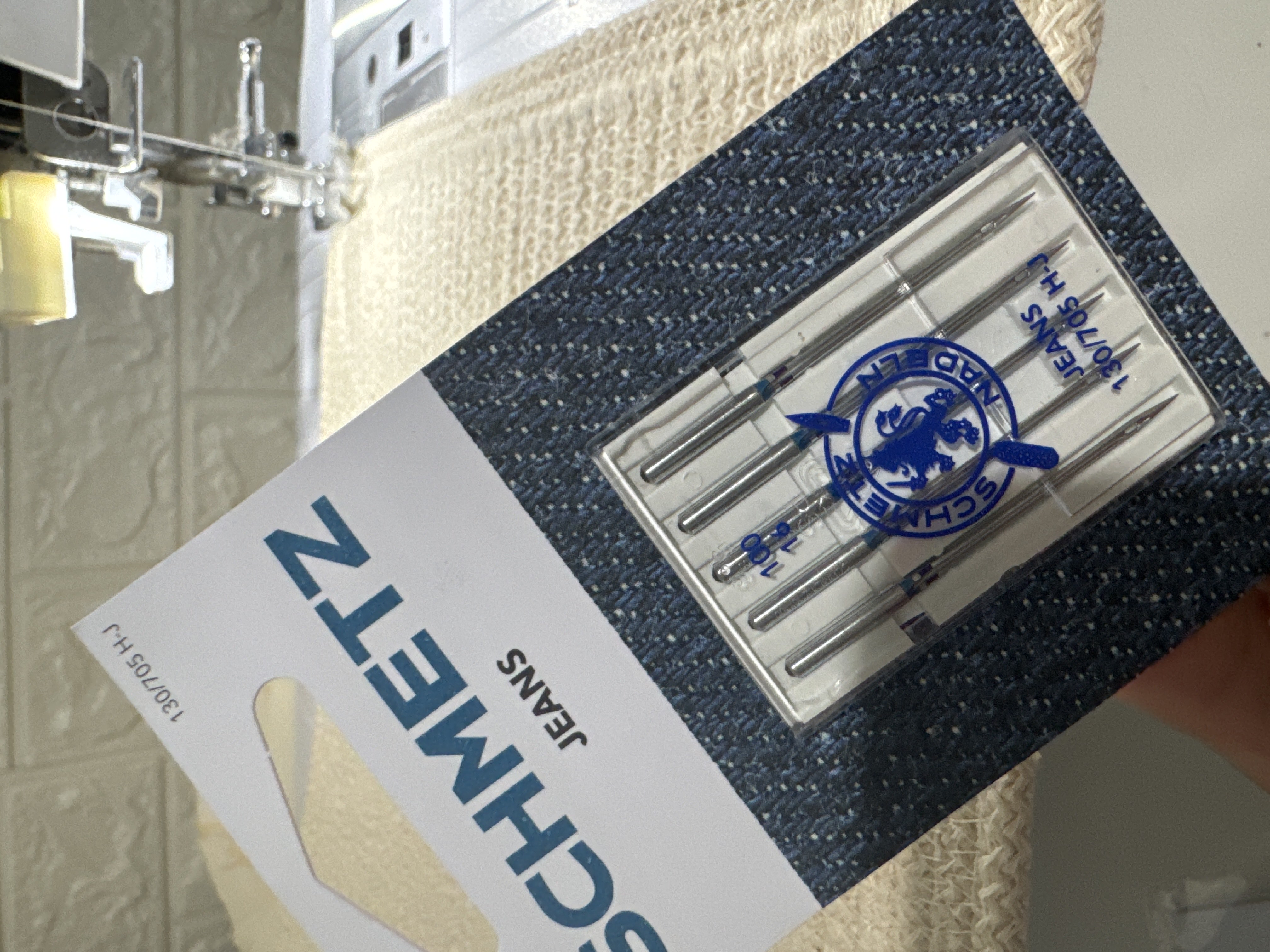 Иглы Schmetz jeans для швейных машин 100