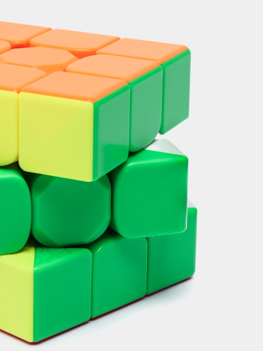 Kub boshqotirmasi Magic Cube, 3 * 3