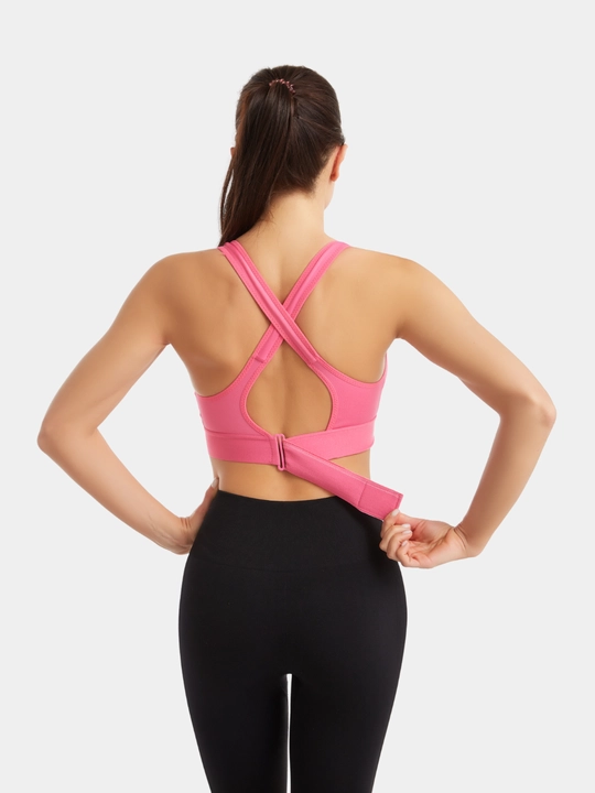Ayollar sport topi Kioko. Olinadigan chashkali sport to'pi. Ayollar spor kiyimi