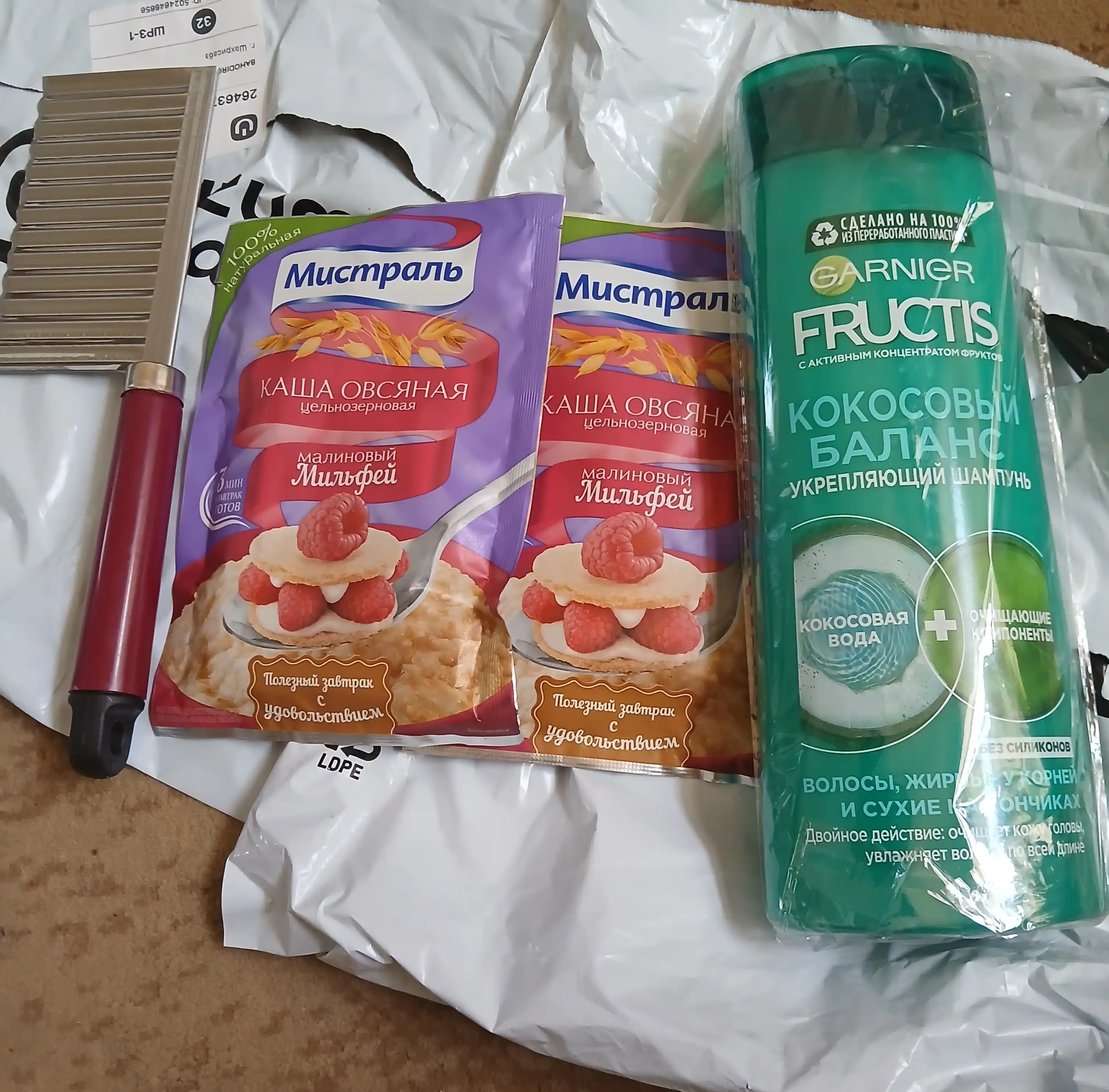 Garnier Fructis mustahkamlovchi shampun Fructis, kokos yong'og'i balansi, 400 ml