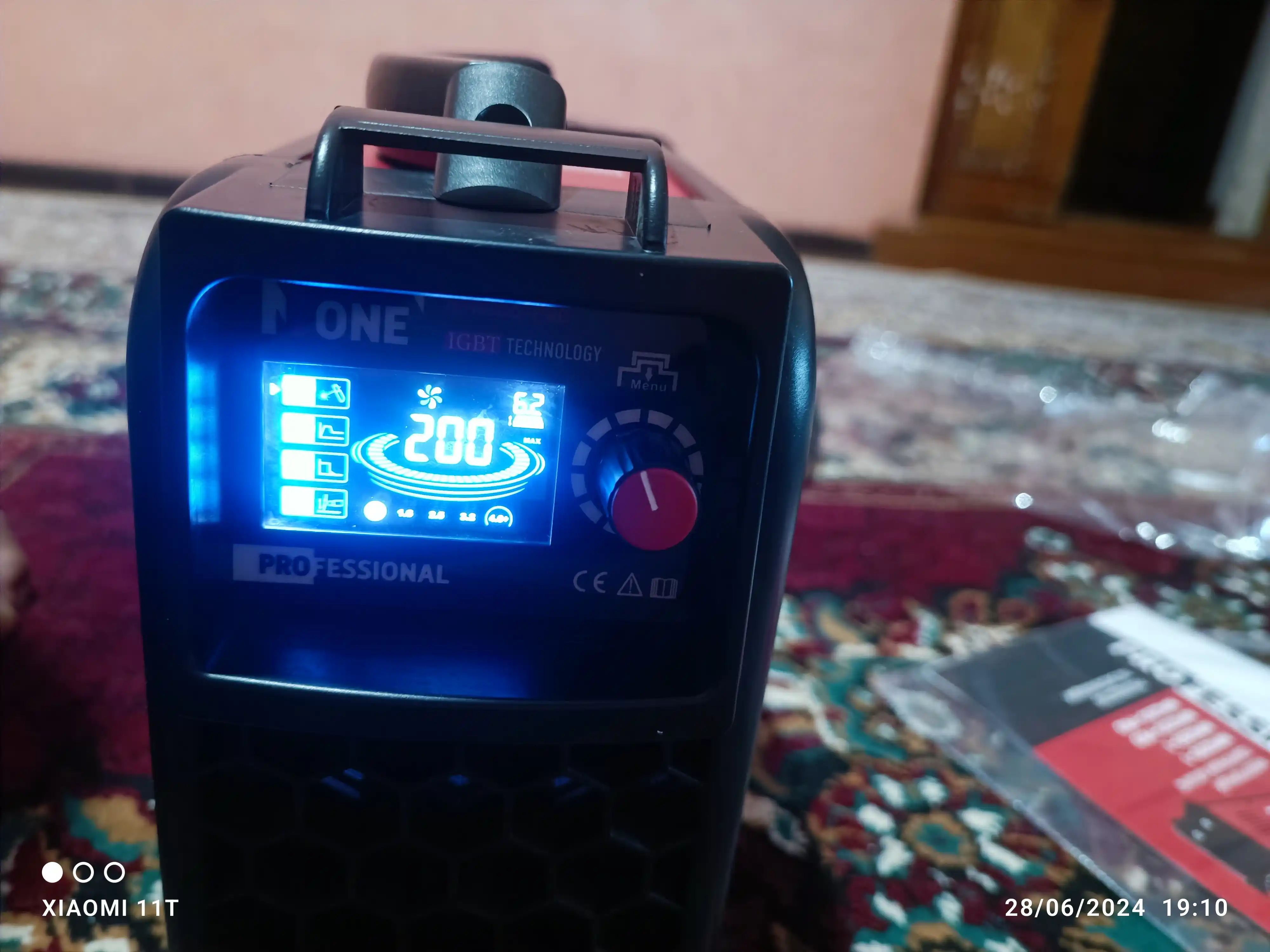 Сварочный аппарат, сварка "NUMBER ONE" NMI200-PRO, инверторный, маска в подарок