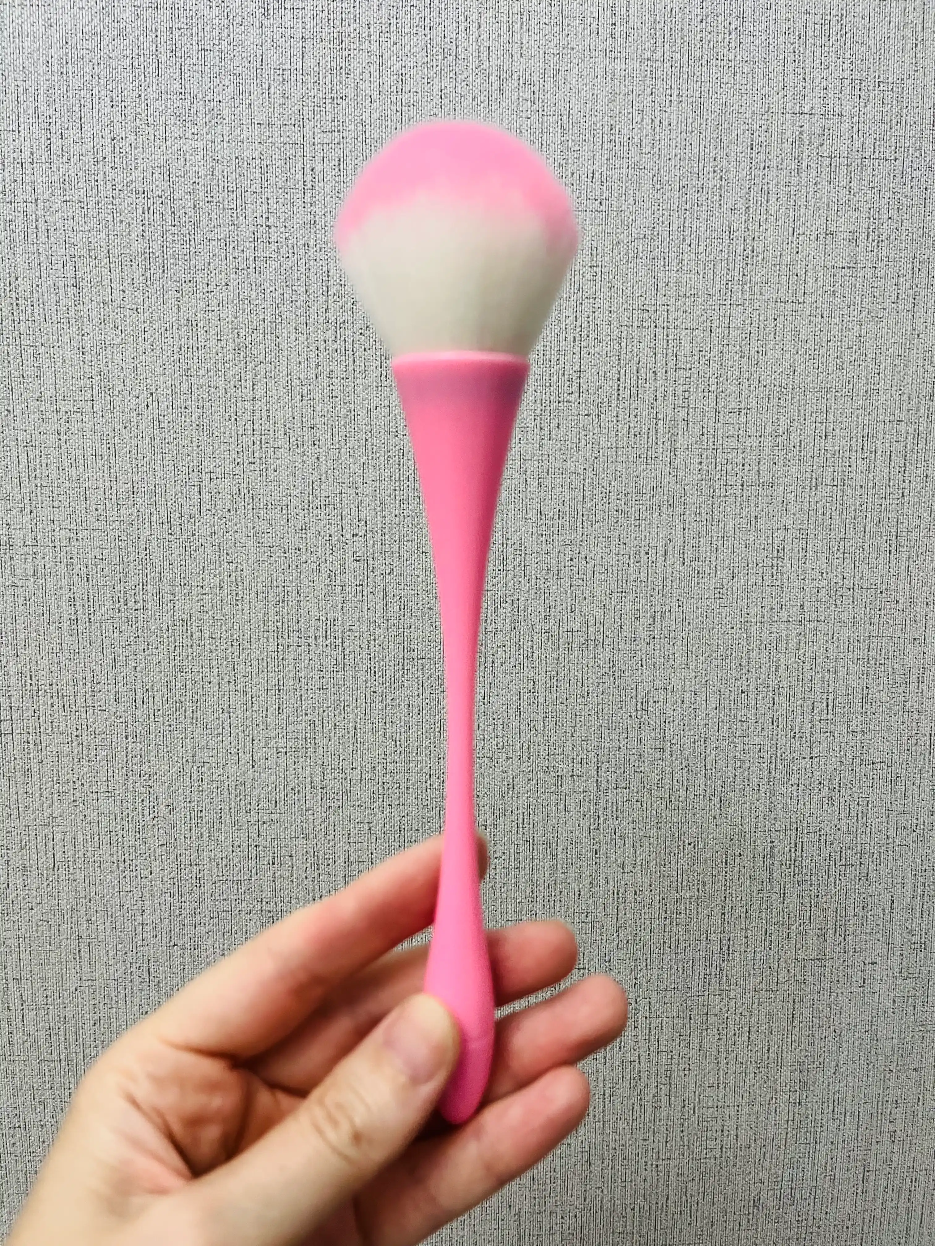 Konsiler, korrektor, tonal, rumyan, makiyaj uchun kosmetik cho‘tka