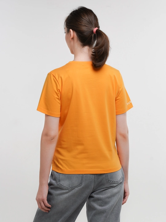 Ayollar futbolkasi, L-XXL o'lchamlarda
