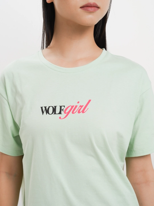 Ayollar futbolkasi WOLFGIRL