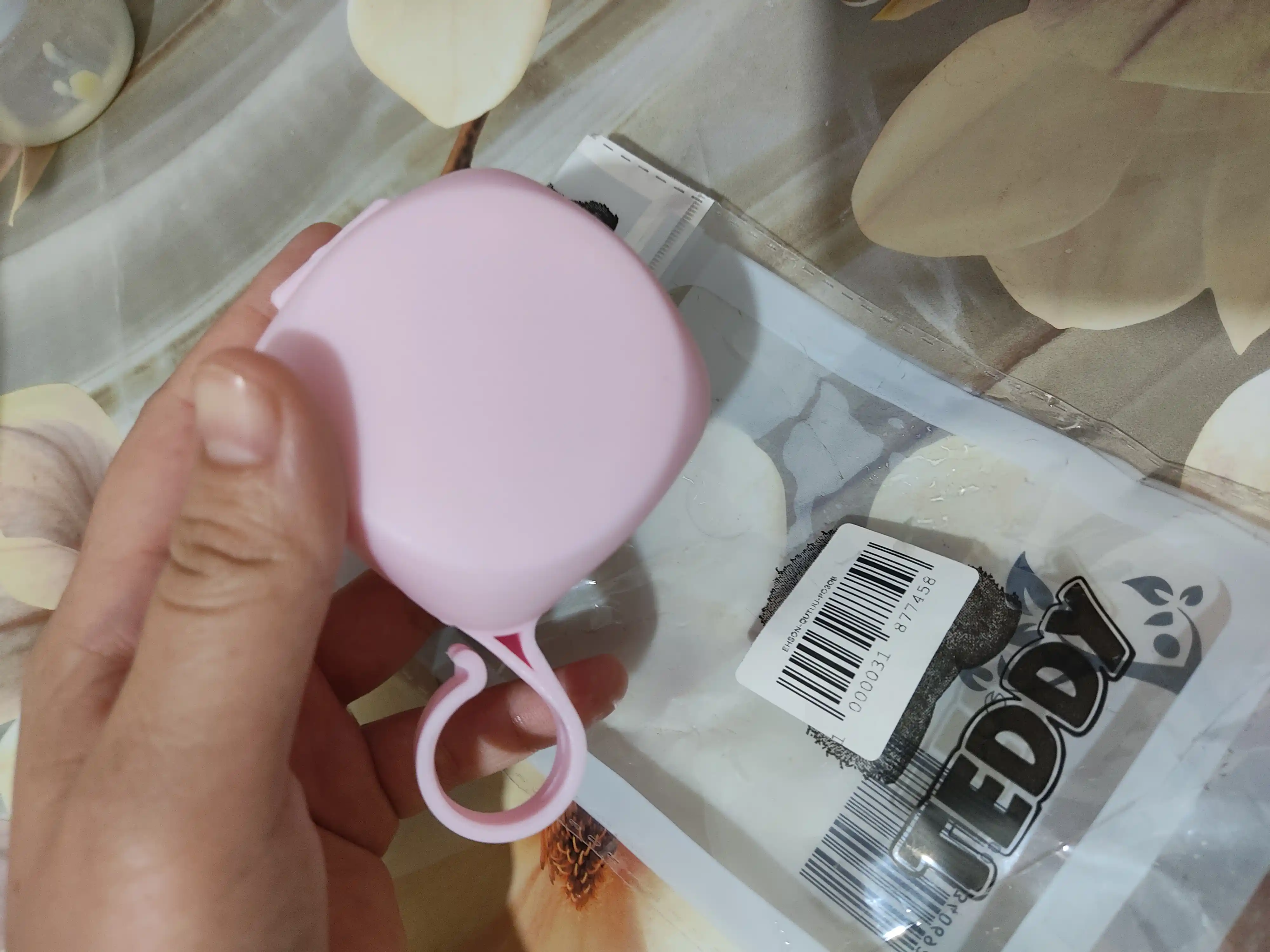 So'rg'ichlar va emizgichlarni saqlash uchun quti, plastikdan