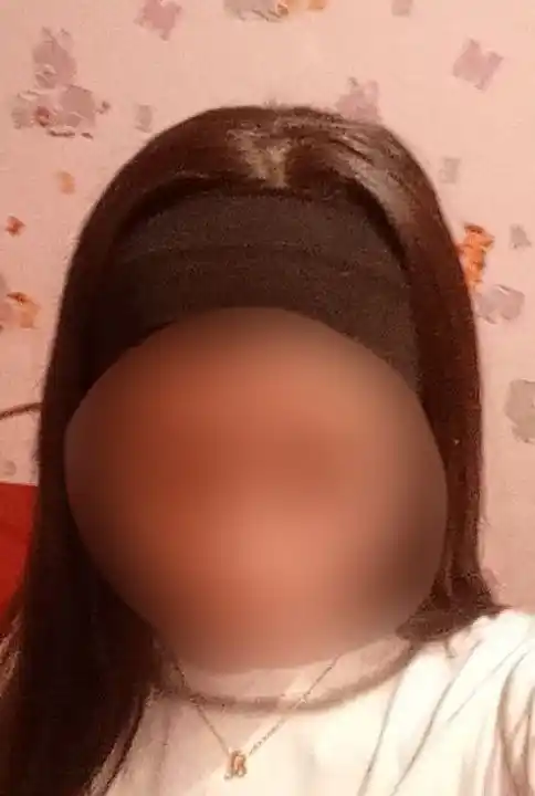 Boshga sochlar uchun sport tasmasi