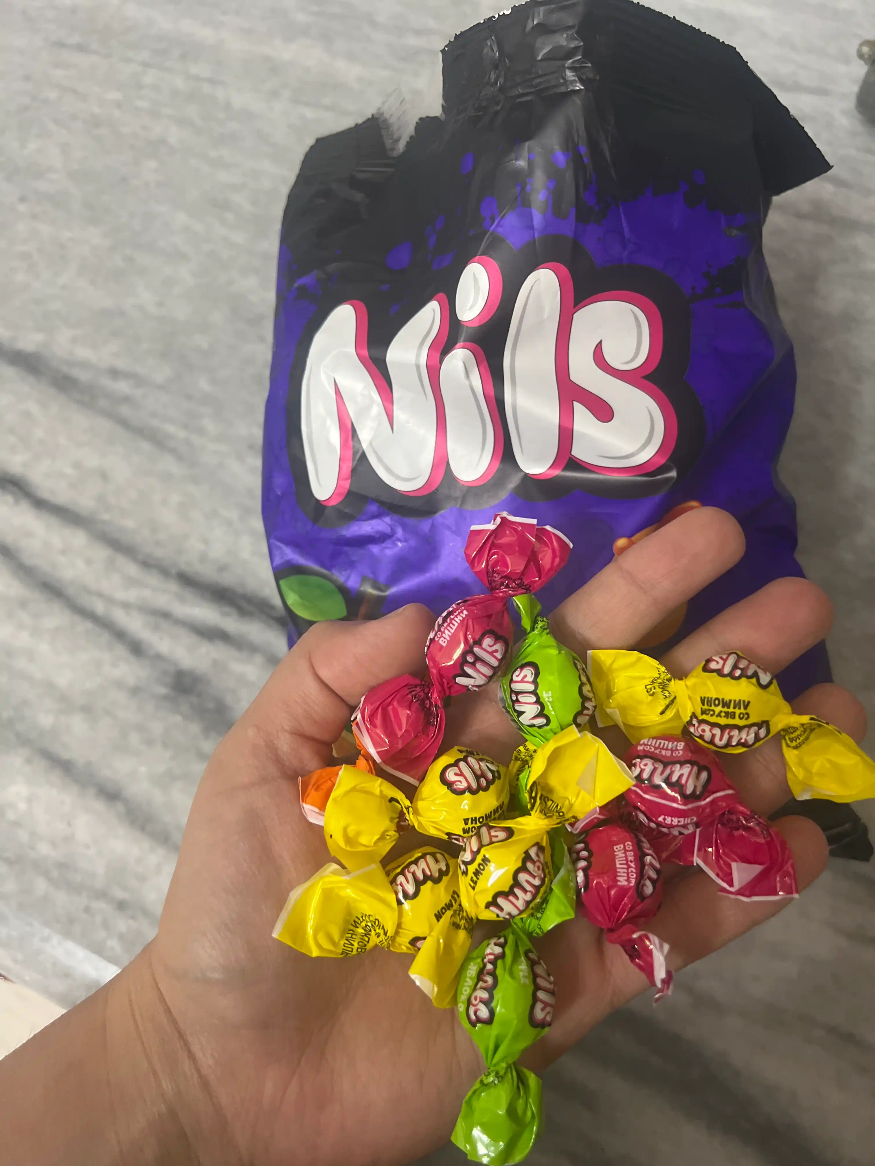 Chaynaladigan konfet Nils, 500 g