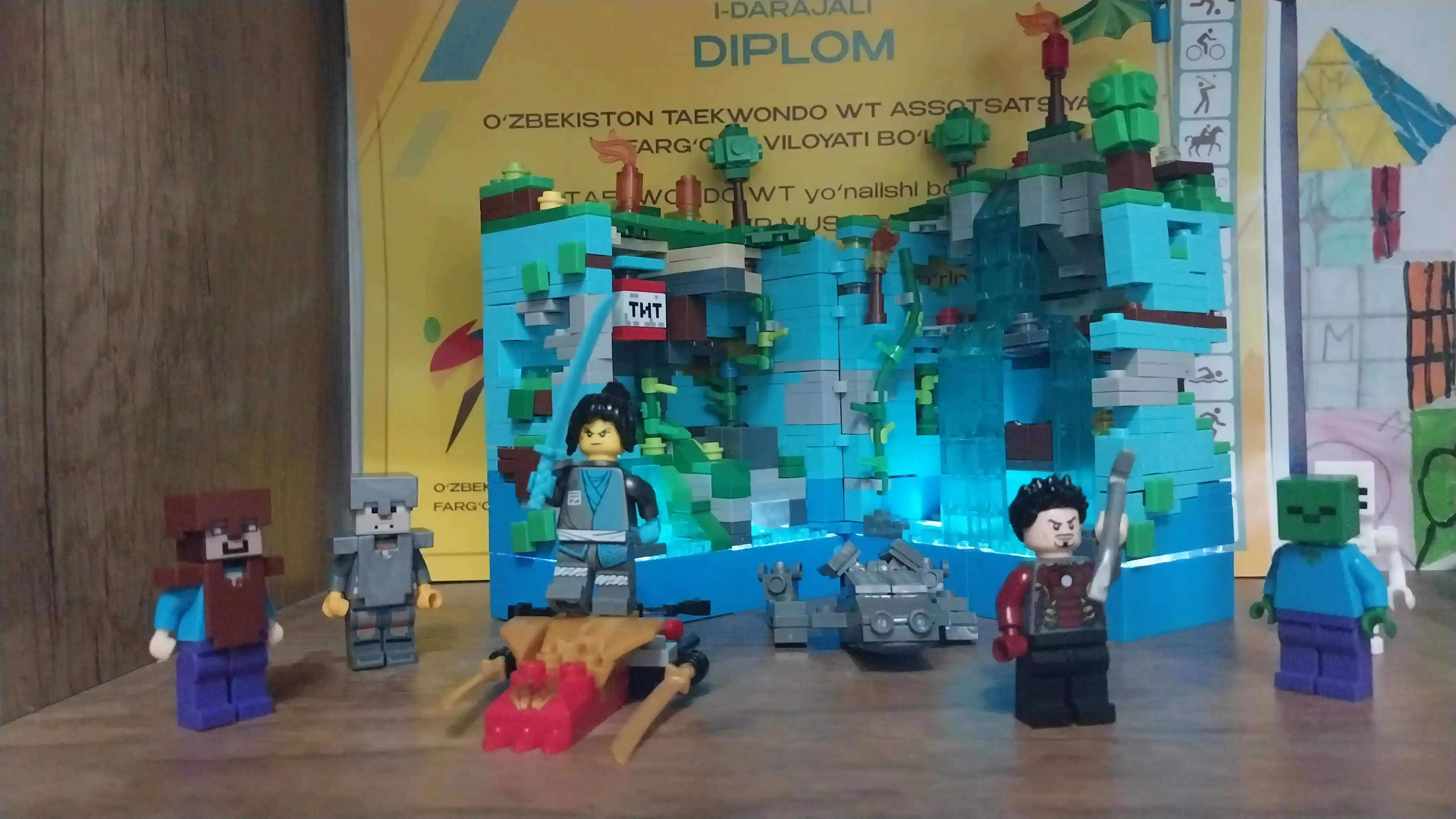 Qasoskorlar, Avengers konstruktori, superqahramon sarguzashtlari, Lego bilan mos keladi