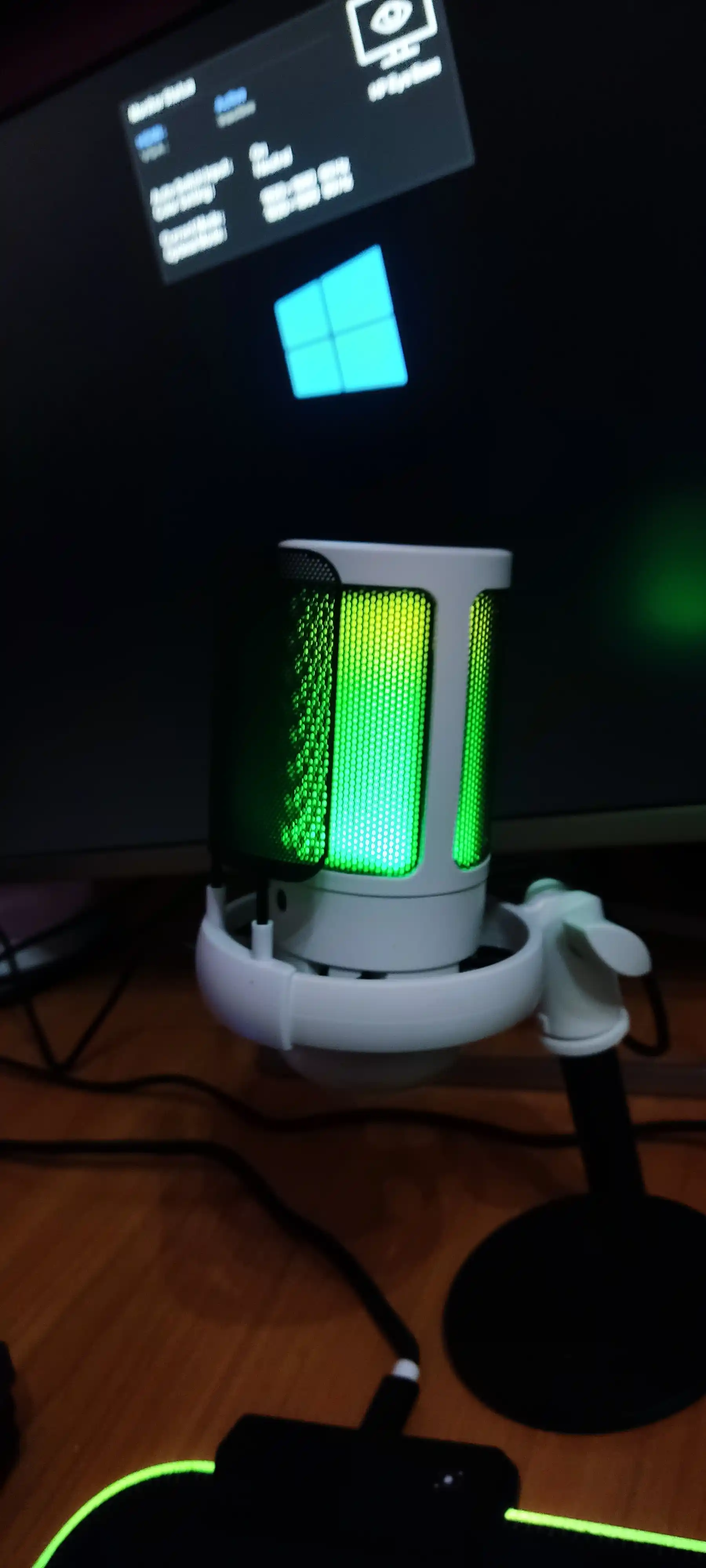 USB RGB игровой микрофон XTUGA ME6S для записи с встроенным выходом для наушников