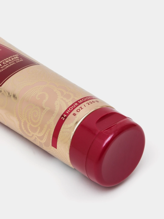 Namlantiruvchi va oziqlantiruvchi tana kremi Bath And Body Works