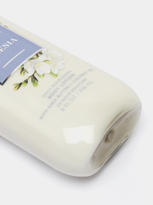 BATH AND BODY WORKS Парфюмepный увлажняющий лосьон для тела, 236 мл