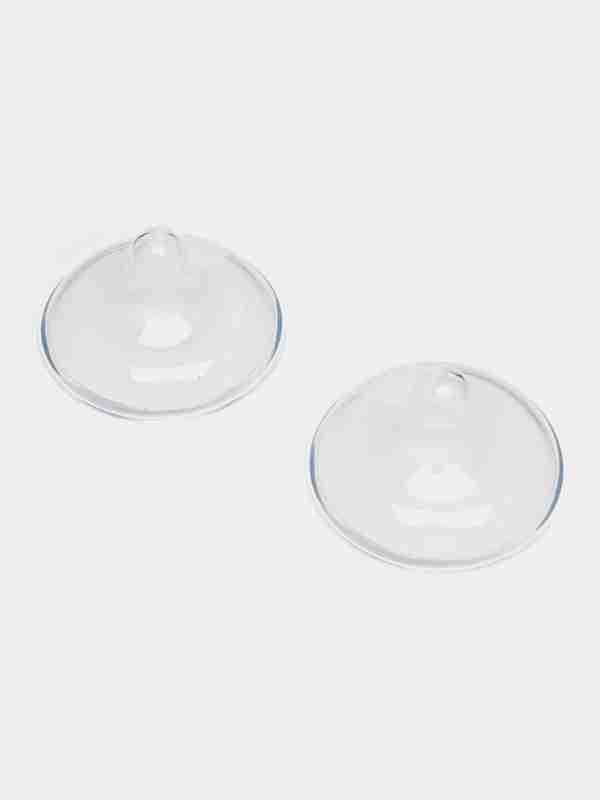 Qorinlarida yotgan yalangoch dumbalarning fotosuratlari