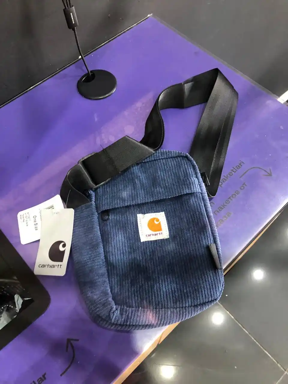 Сумка Carhartt Wip, через плечо, универсальная, унисекс, вельветовая, на ремне