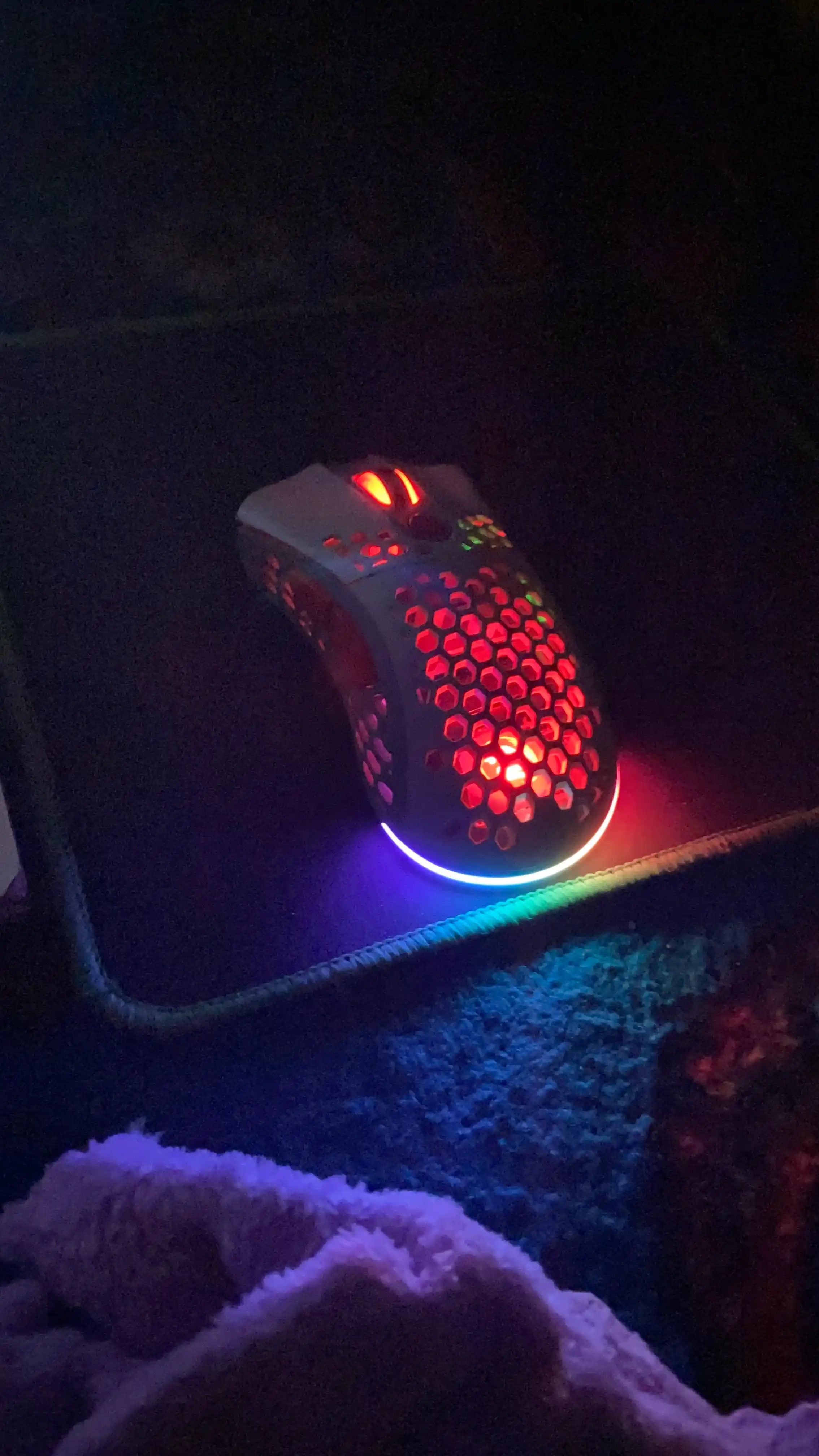Simsiz o‘yin sichqonchasi 2E Gaming HyperSpeed Lite WL, RGB yoritgichli, 10000 DPI