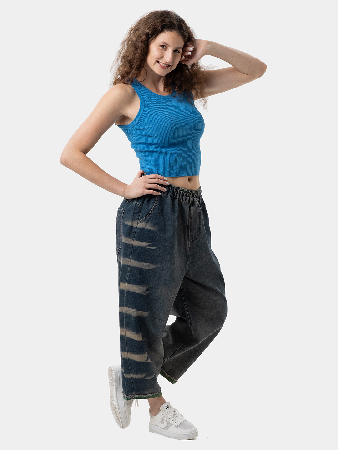 Ichki kiyim kiyish xonasida video yashirin mini kamera