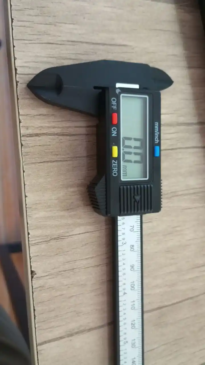 Kaliper elektron raqamli LCD displeyli chuqurlik o'lchagich funktsiyasi bilan, 150 mm