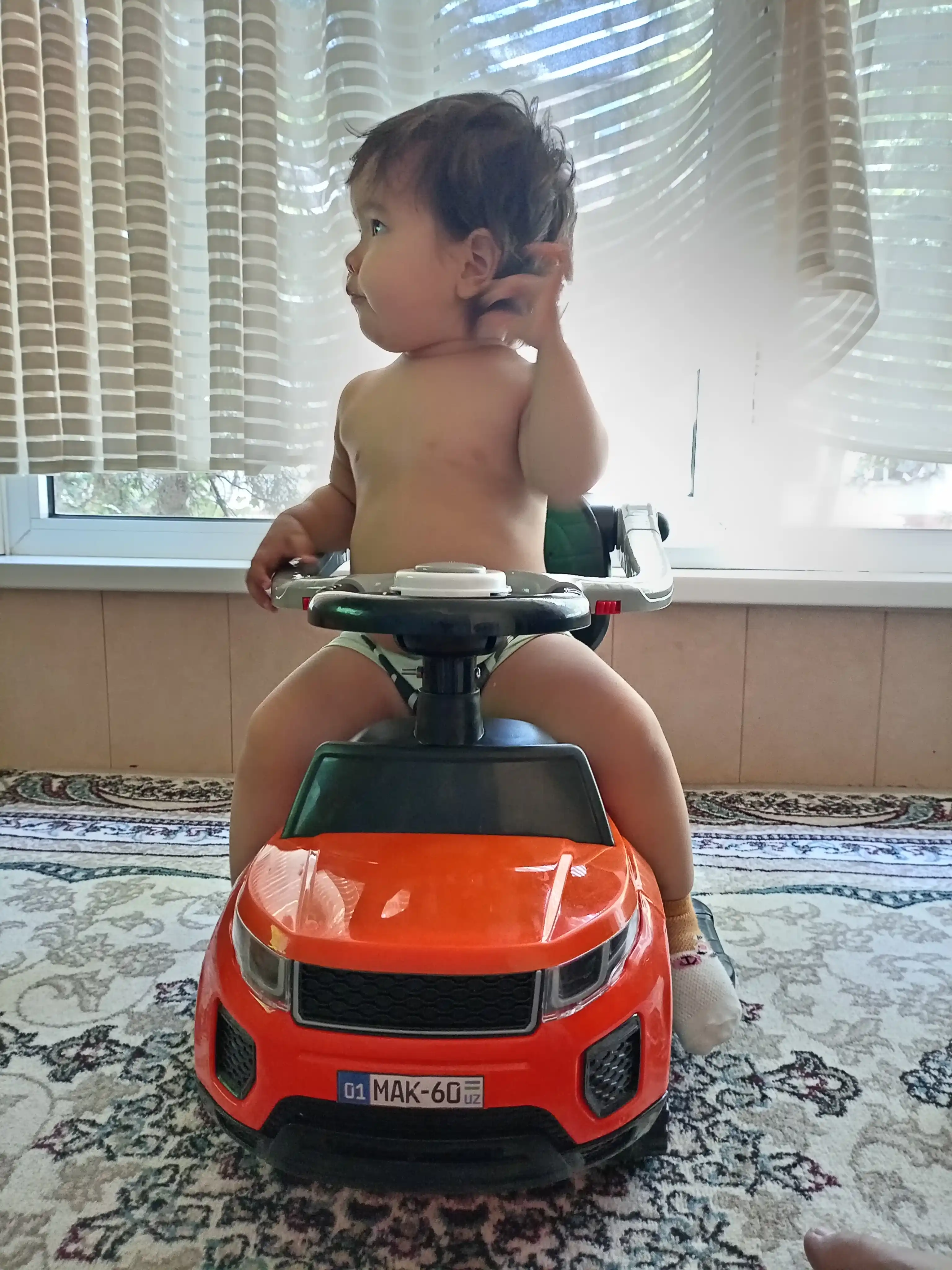 Толокар Babycare Sport Car с ручкой