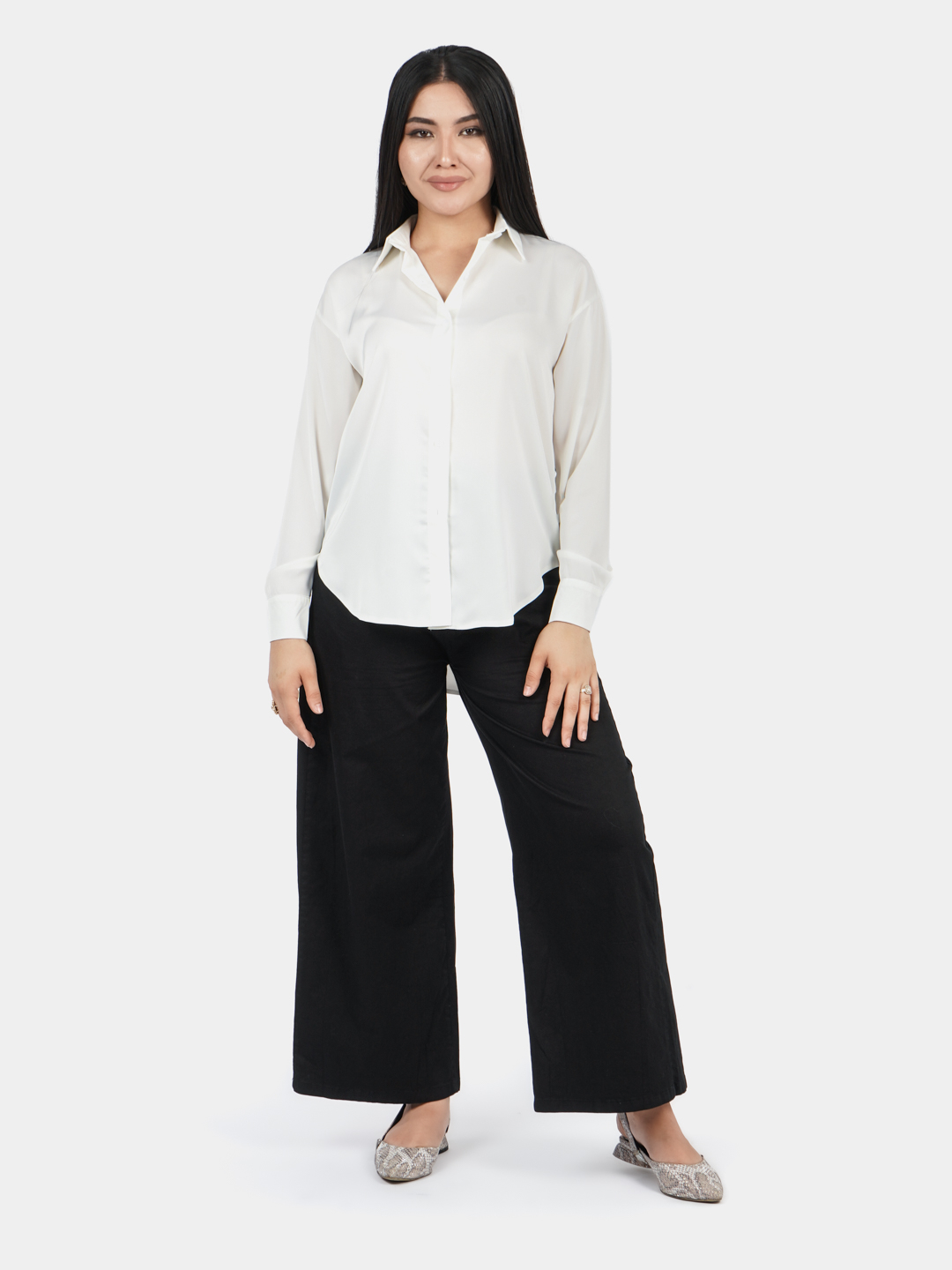 Porno sahifasiga qaytish Jinsiy ayollar erkakni boglab, ogzini boglashdi.