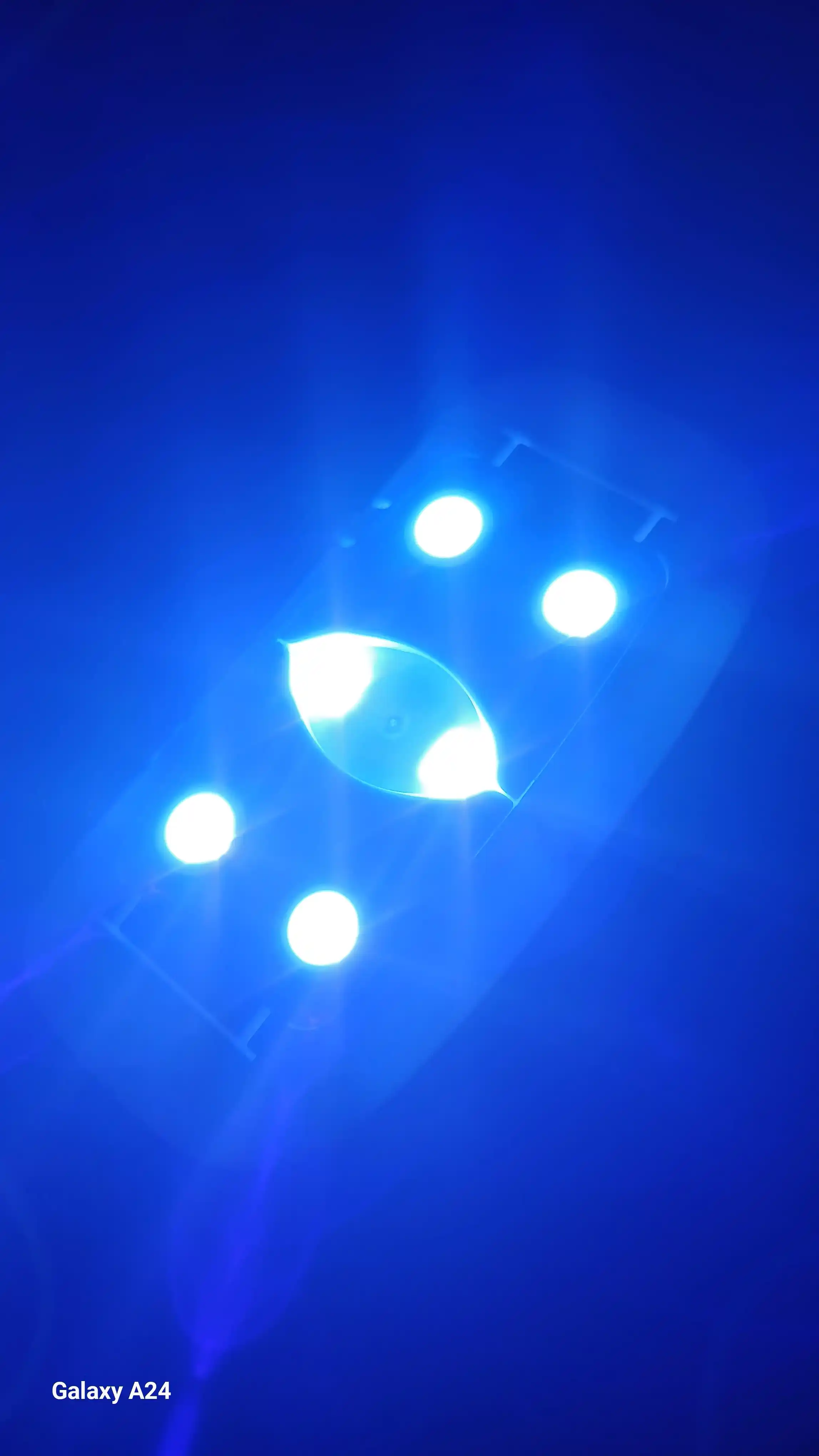 Tirnoqlar va manikyur uchun LED chiroq 6 Vt