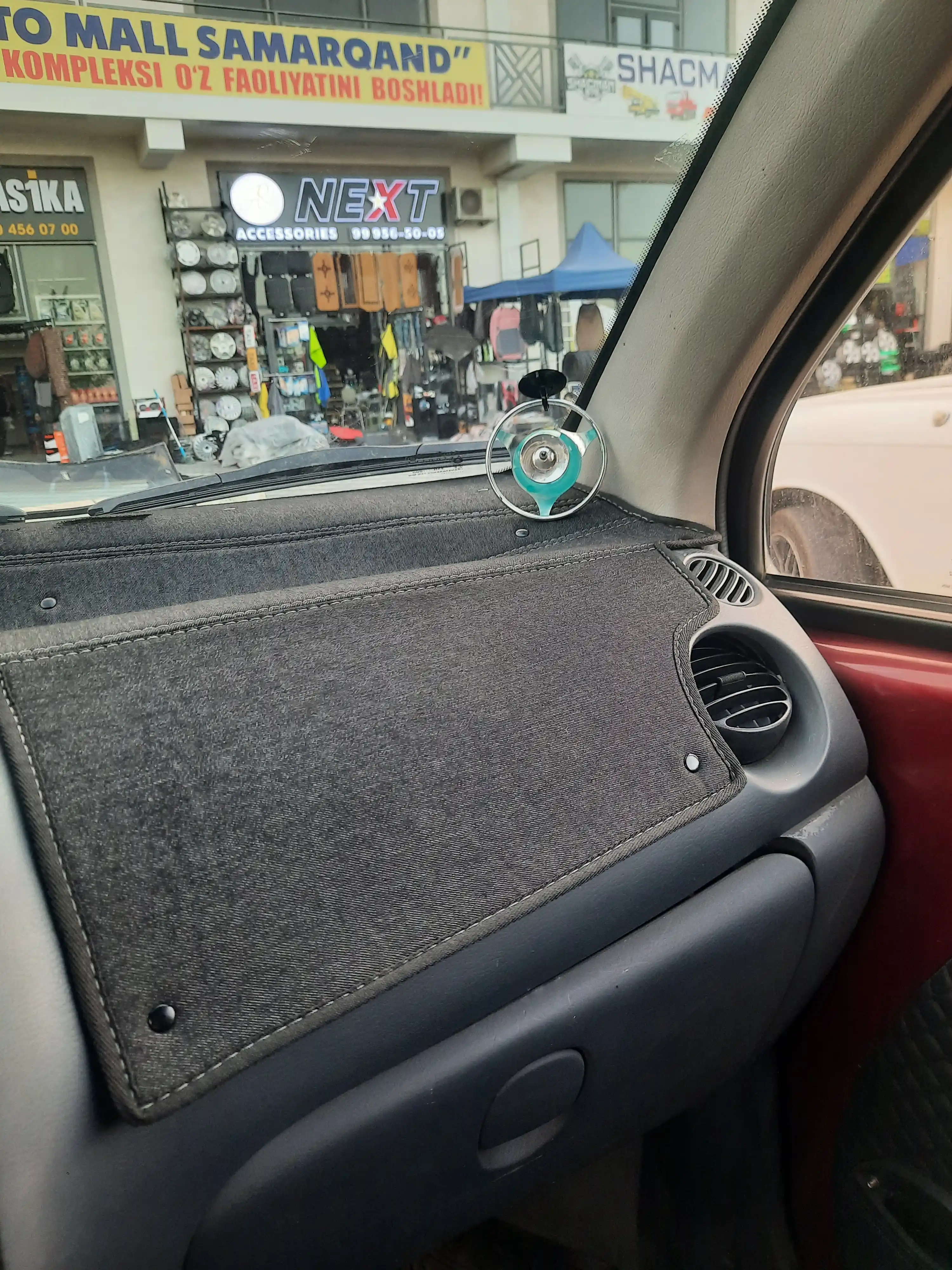 Коврик на торпеду для Cobalt, Trecker, Lasetti, Nexia 1, 2, 3, Matiz, Spark, Damas