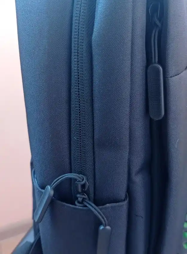 Рюкзак многофункциональный для ноутбука и документов, с USB-портом для зарядки