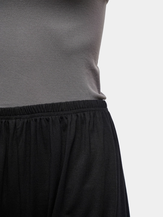 Ayollar pantalon trusiklari, reytuzalar, Kaliforniya matosi, katta o'lchamlar