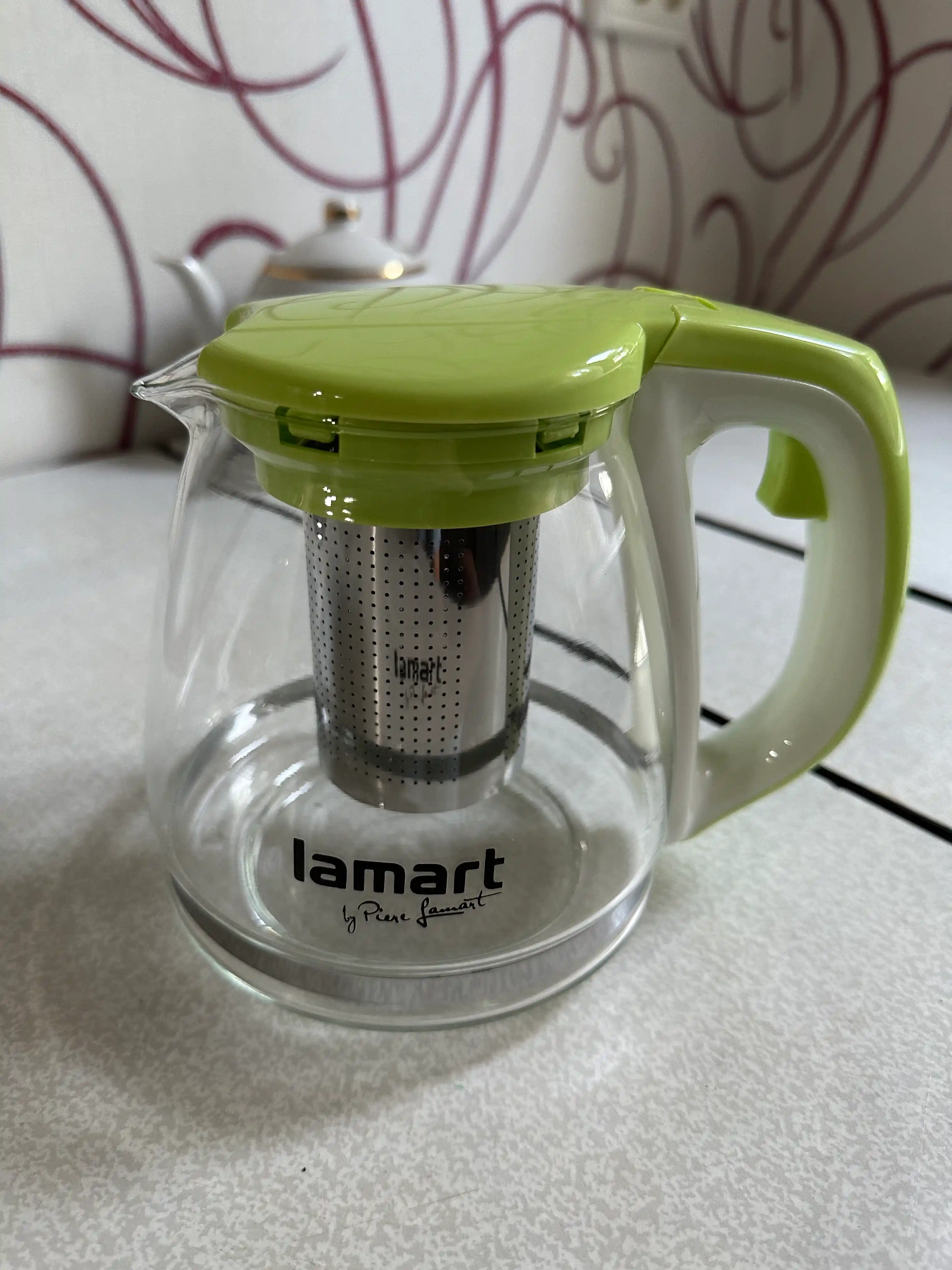 Стеклянный чайник Lamart LT7026, 1.1 л