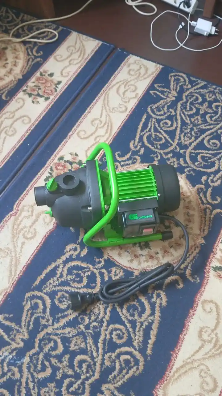 Bog‘ sirt nasosi SIBRTEХ SPN650-P, 650 Vt, bosimi 37 m, 3200 litr/soat, 97244