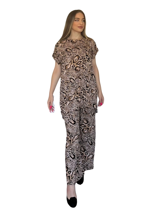 Ayollar kostyumi, oversize, tunika va shim, o‘lchami 46-52