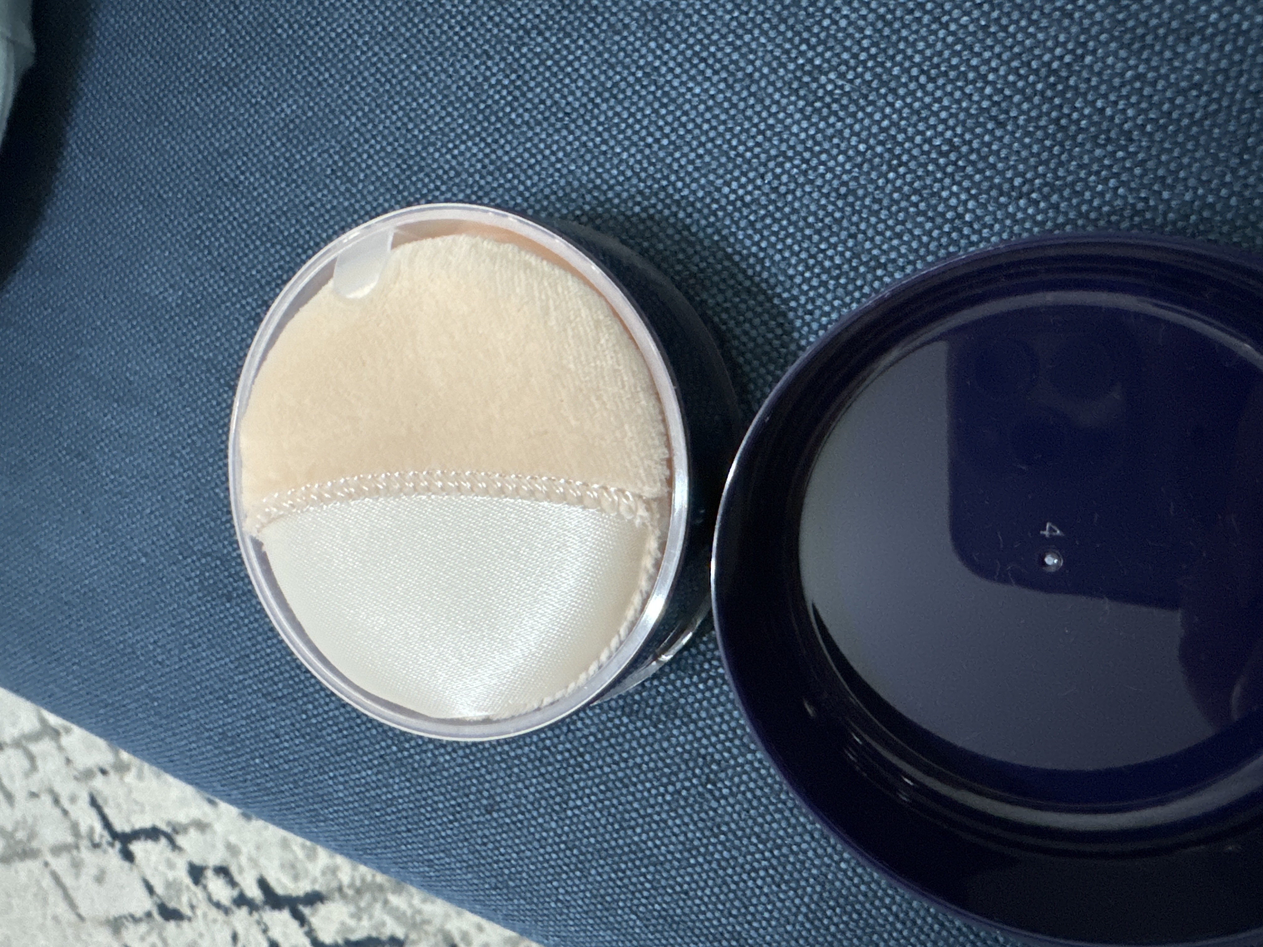 Yuz uchun upa Ffleur, matlovchi Airlight, ton №2, 25 g