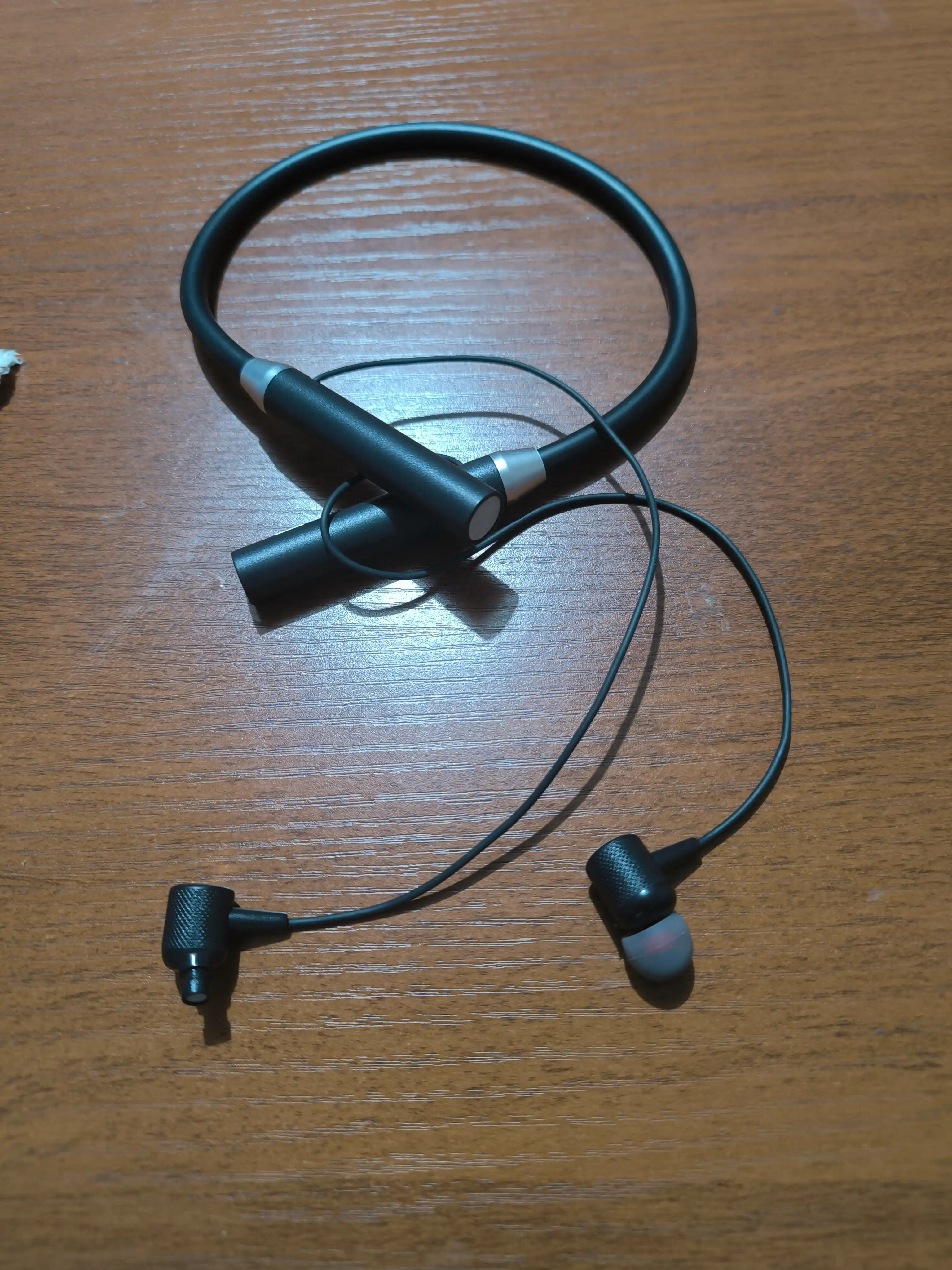 Simsiz bluetooth naushniklar 12D, quloqchin bo'yinbog' quloqchinlar