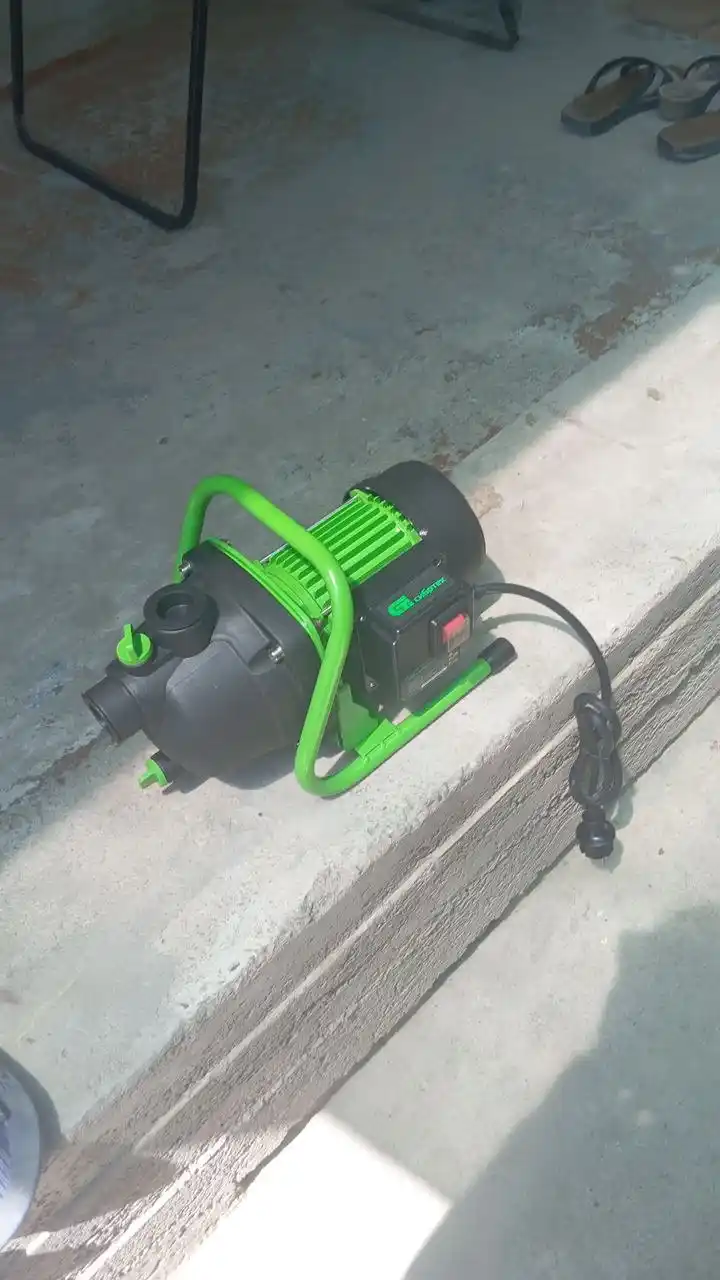 Bog‘ sirt nasosi SIBRTEХ SPN650-P, 650 Vt, bosimi 37 m, 3200 litr/soat, 97244