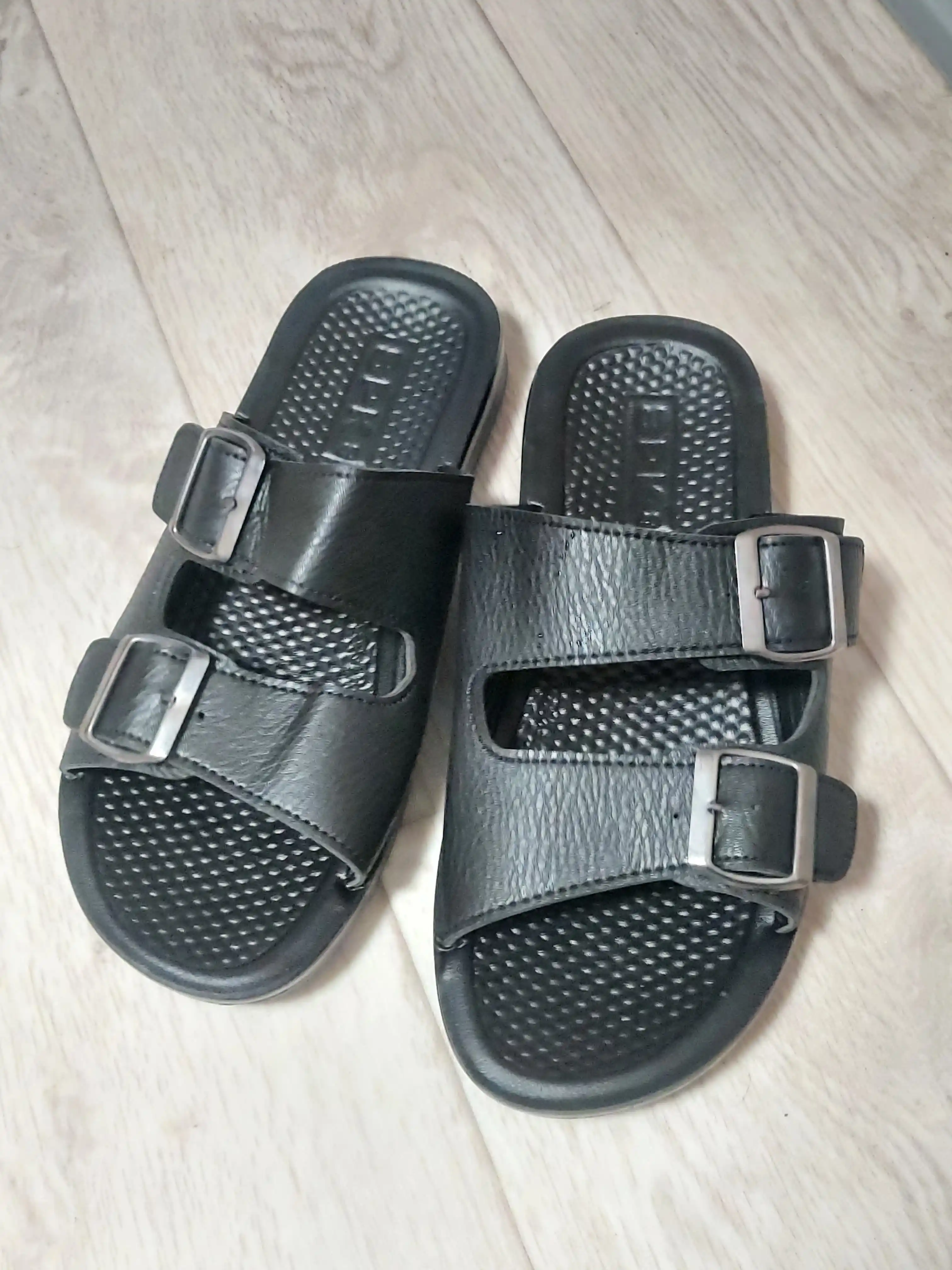 Erkaklar yozgi shippagi, 40-43