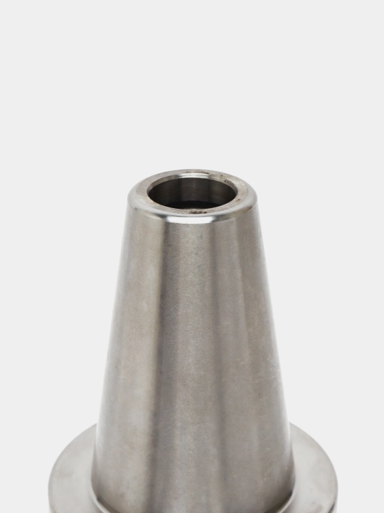 Патрон цанговый BT40