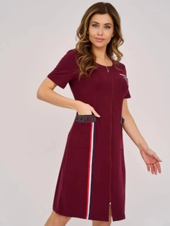 Бордовый