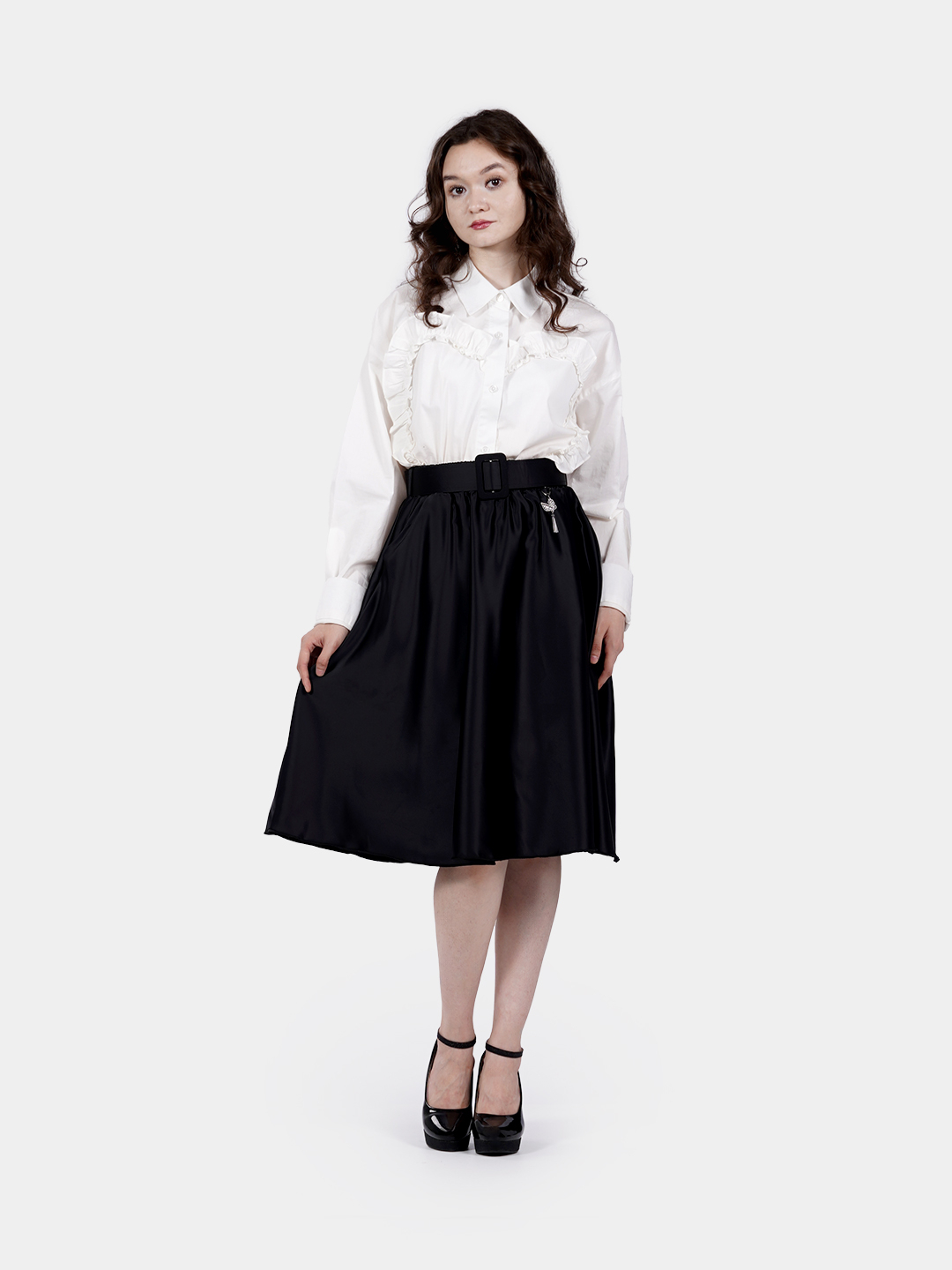 Yubkalar ostidan qarash