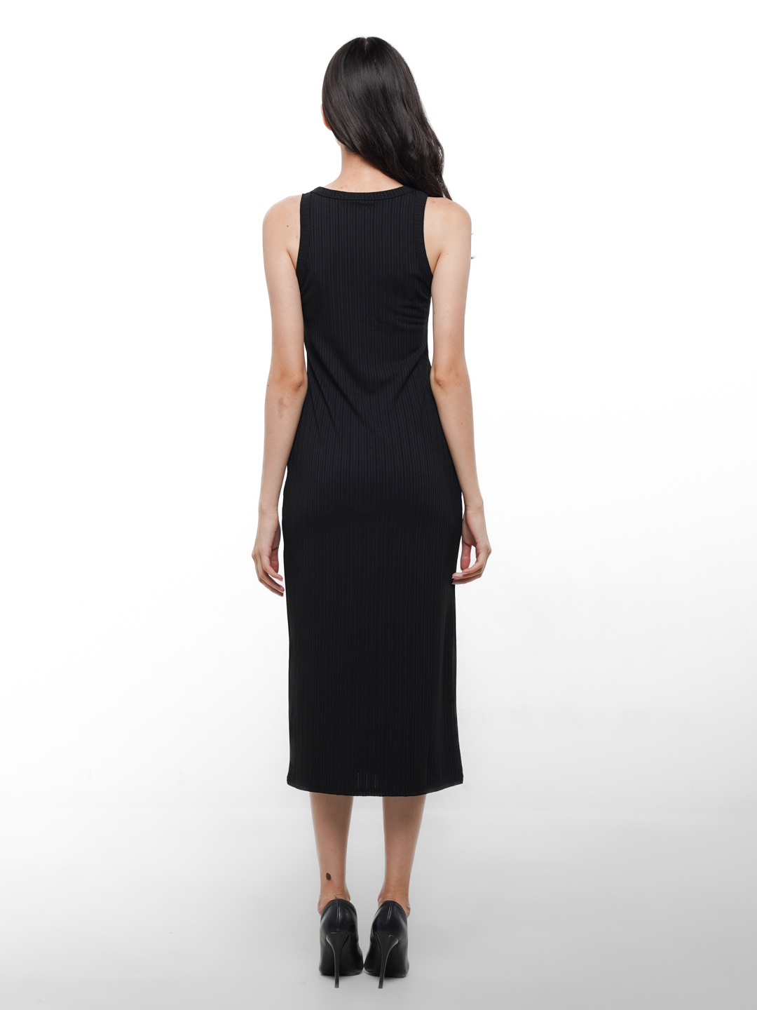 Yalangoch uzun oyoqli yoqimli surat Yalangoch uzun oyoqli yoqimli surat