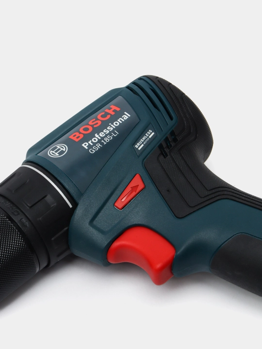 Шуруповерт Bosch GSR 185-LI 18В: бесщеточный мотор и прочный металлический патрон