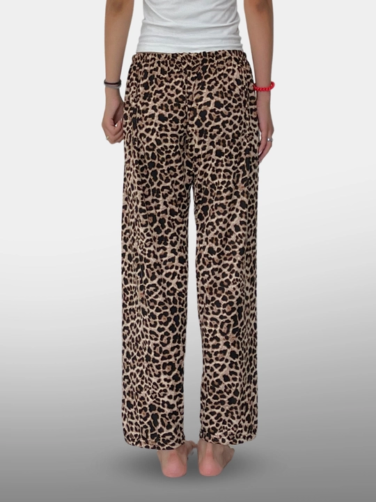 Ayollar uchun shimlar, pijama, uy uchun