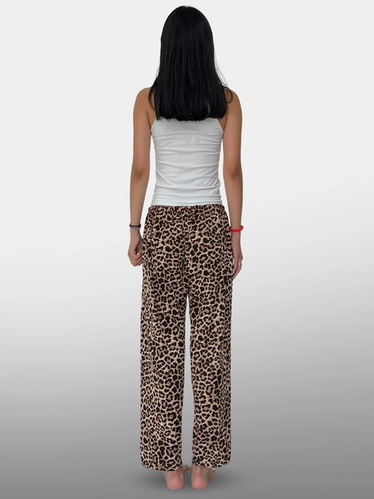 Ayollar uchun shimlar, pijama, uy uchun
