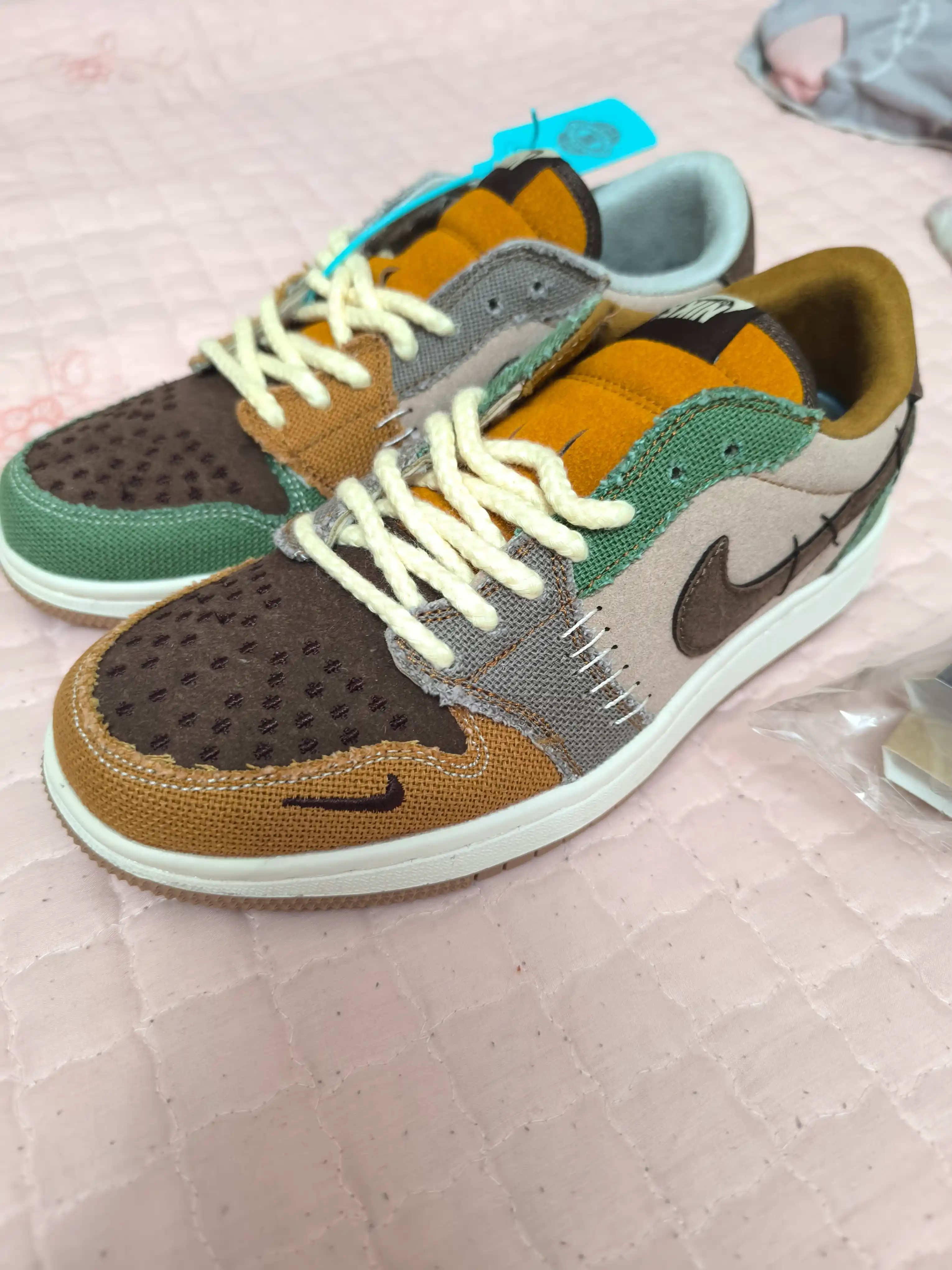 Ayollar uchun Nike SB Dunk Low krossovkalari,sport uslubida, o‘smirlar uchun ham mos,35–40