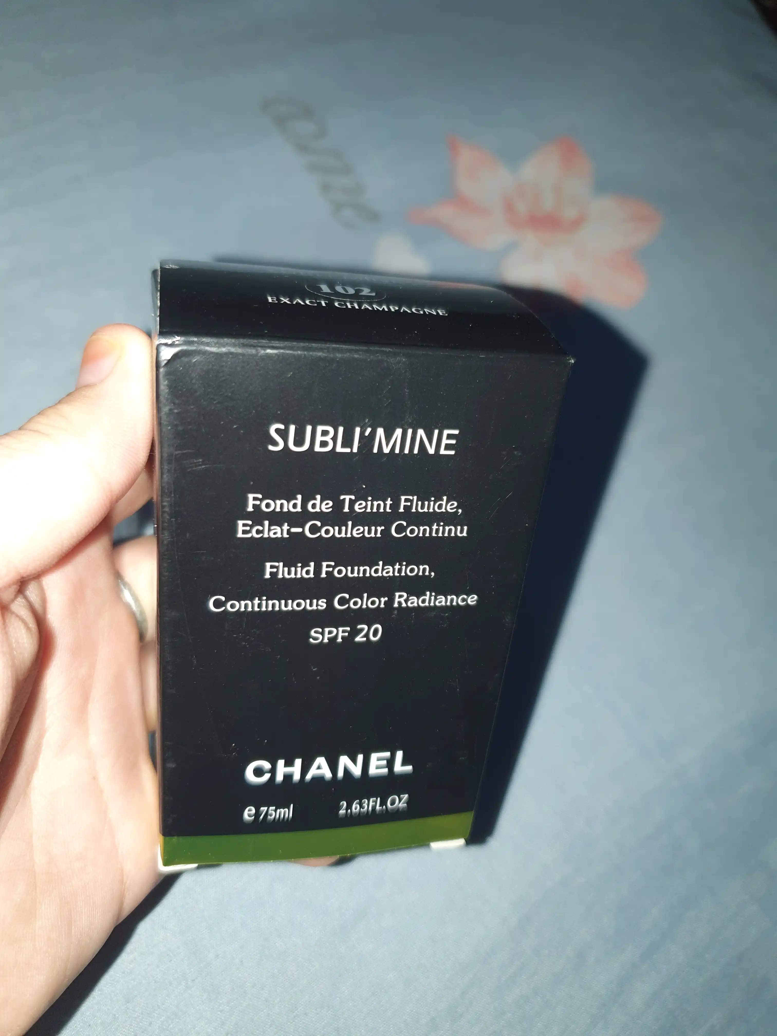 Тональный крем для лица Subli'mine SPF 20