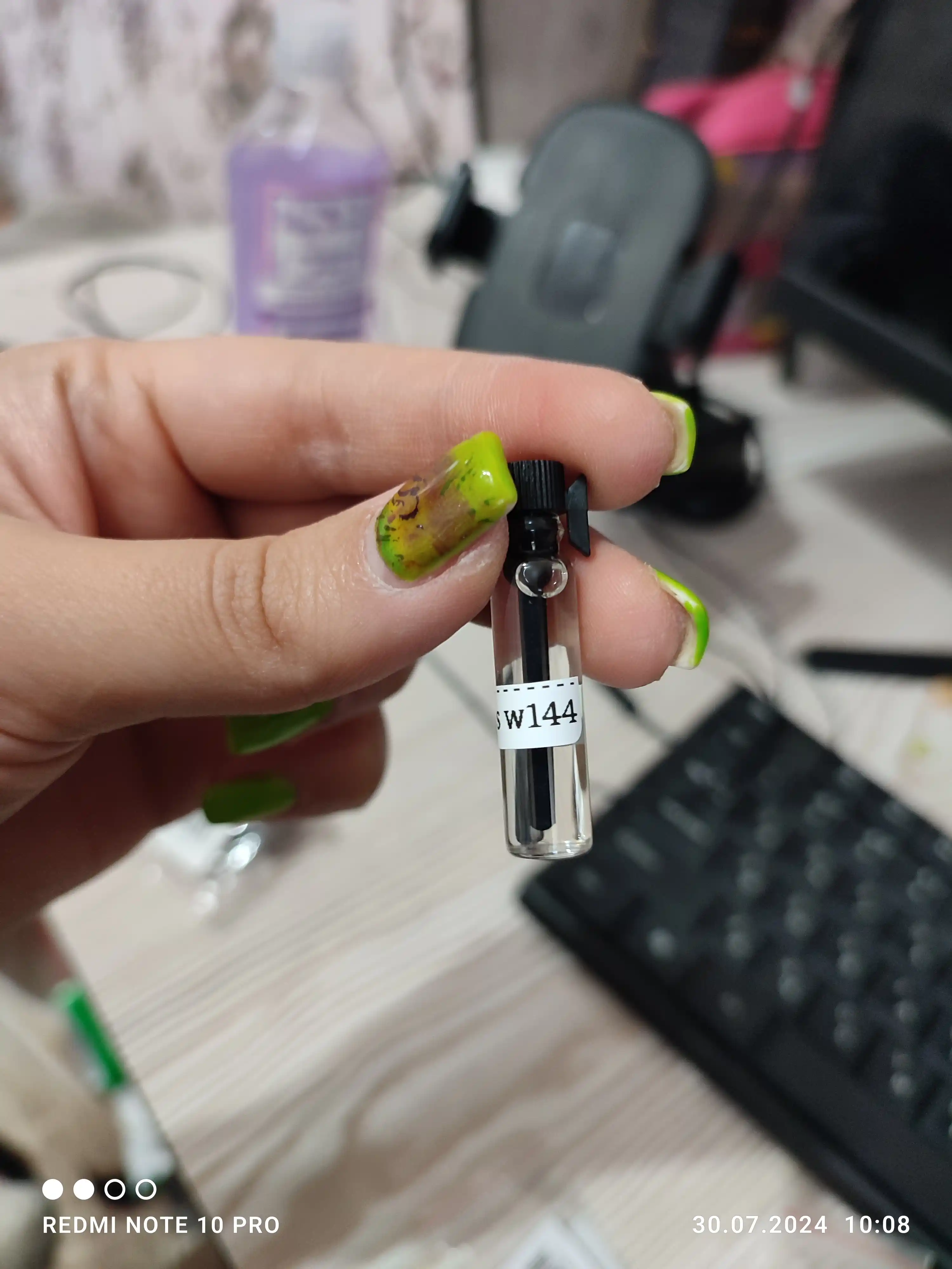 ESSENS parfum namunalari, ayollar uchun iforlar