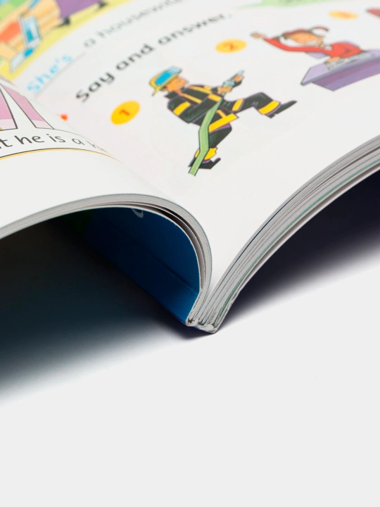 Family and friends 1 Class book and Workbook
