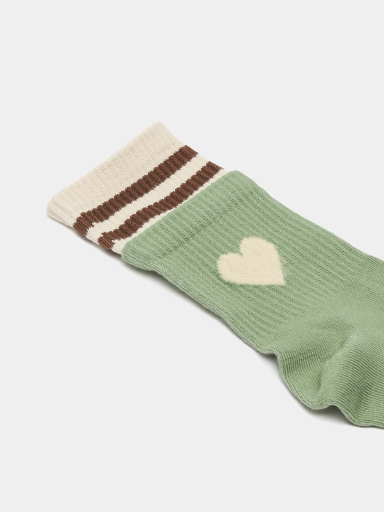 Ayollar uchun sport, uzun va baland paypoqlari