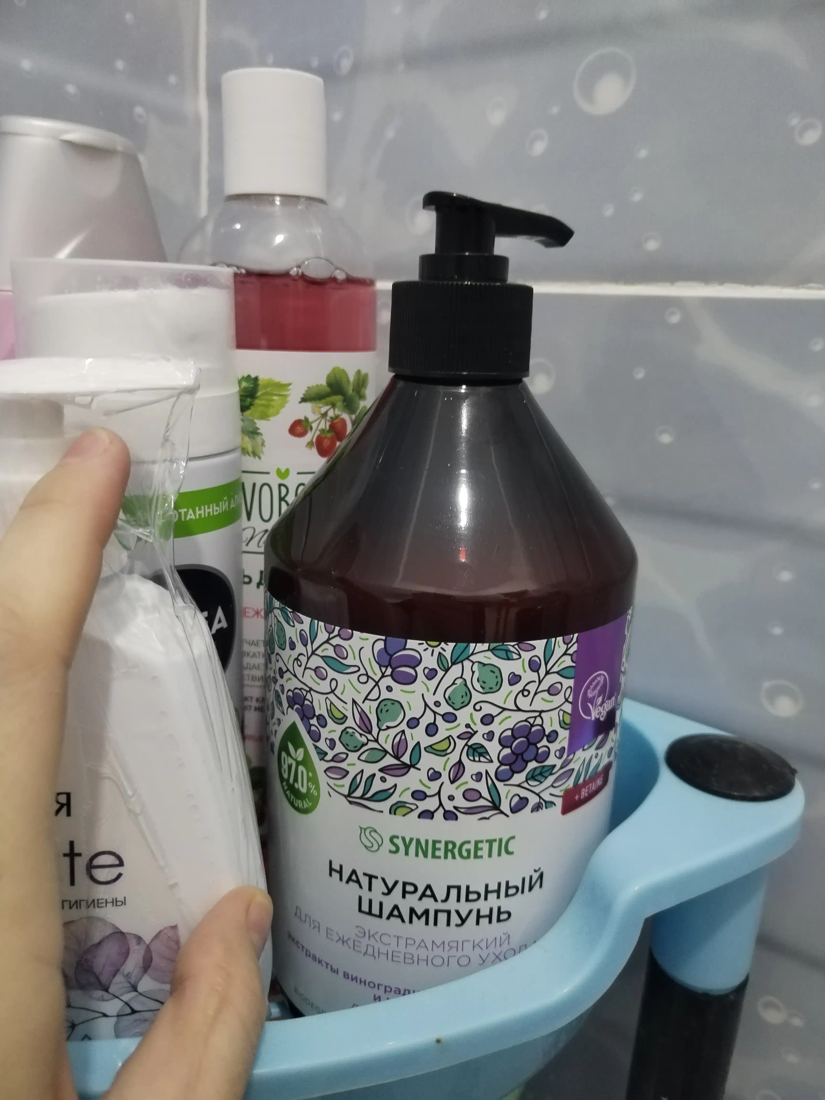 Sulfatsiz shampun SYNERGETIC Kundalik parvarishlash uchun qo'shimcha yumshoq 2 1da, 750 ml