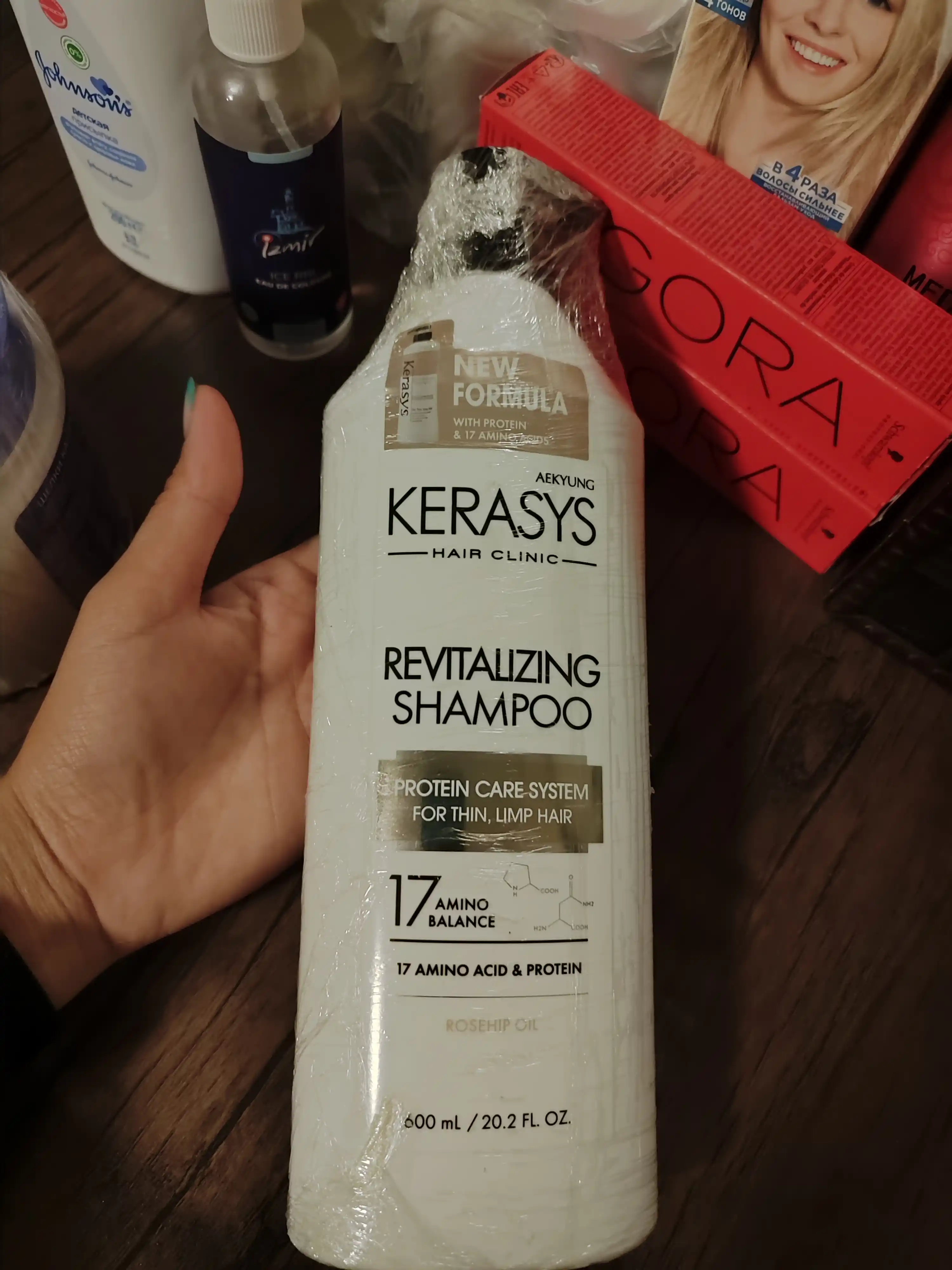 Shampun - Yog'li sochlar uchun, qayta tiklovchi Keratinli Kerasys Koreyski, 600 ml